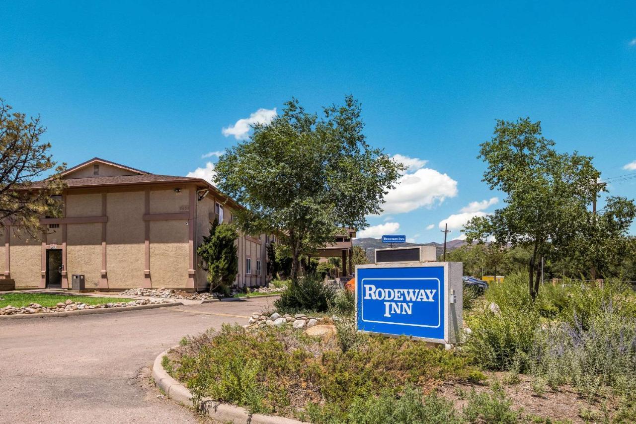 Rodeway Inn Colorado Springs Exteriör bild