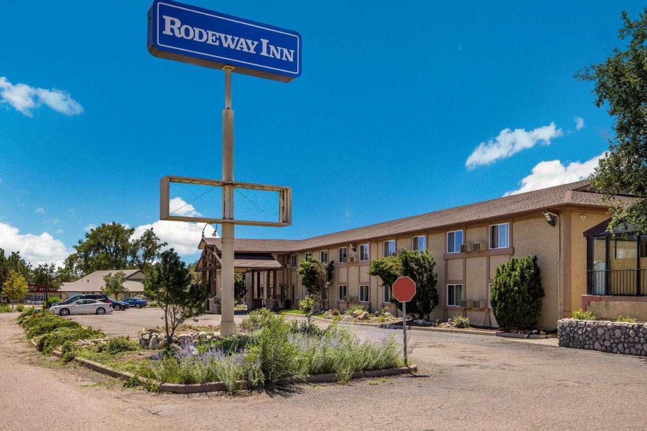 Rodeway Inn Colorado Springs Exteriör bild
